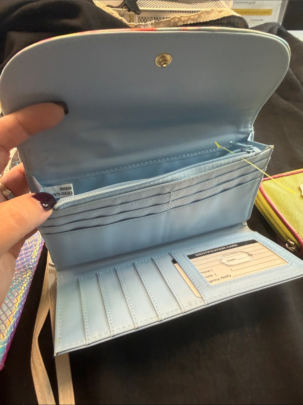 Lot of 17 wallets - Picture 12 of 14